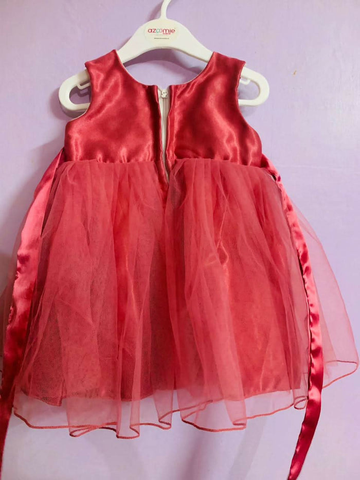 Adorn your baby girl in elegant comfort with our Baby Frock/Dress – featuring soft fabrics, delightful patterns, and easy dressing for any occasion.
