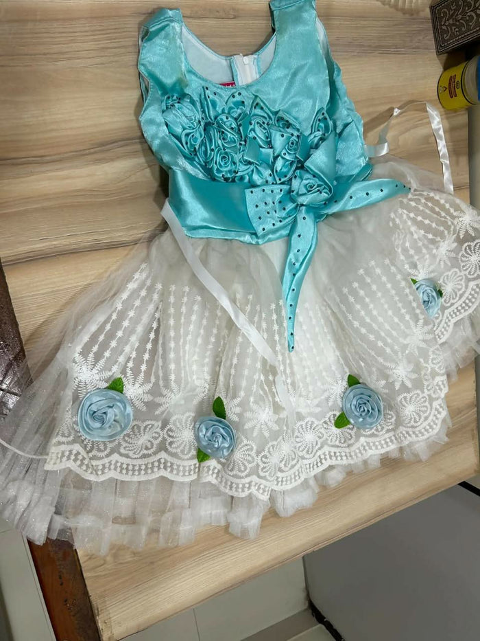 Grace in Every Twirl – Adorable Baby Girl Dress for Every Occasion!
