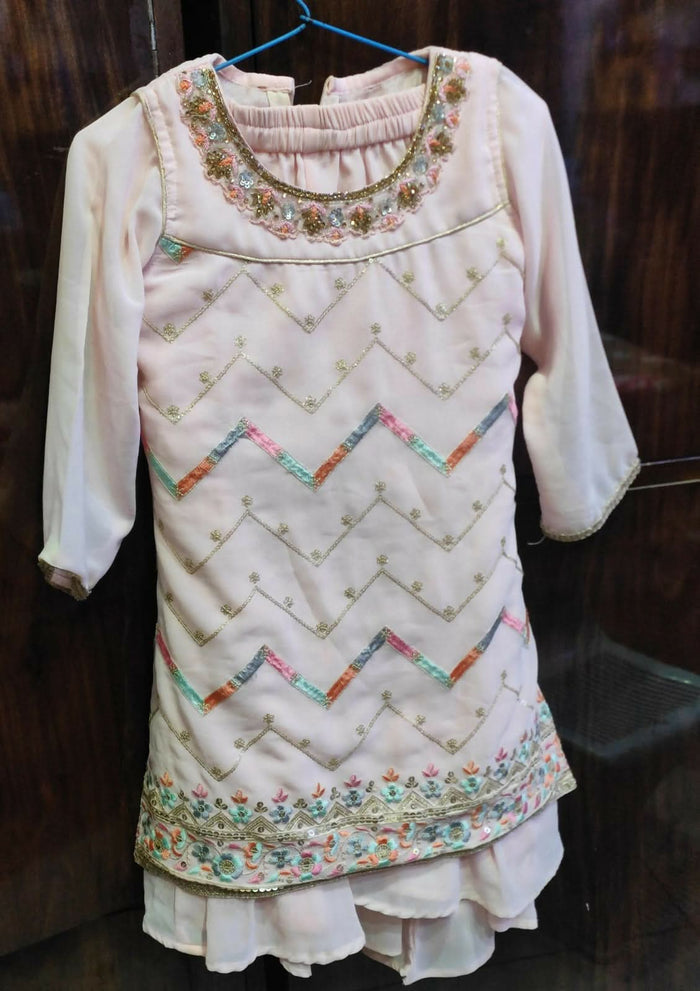 Dress your little one in elegance with our Beautiful Ethnic Wear Suit (Sharara Set), perfect for special occasions and celebrations.