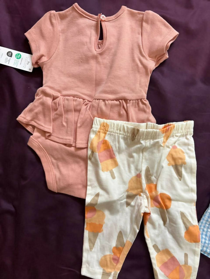 CARTER’S baby girl 2-piece set – peach cotton bodysuit with ice cream print leggings.