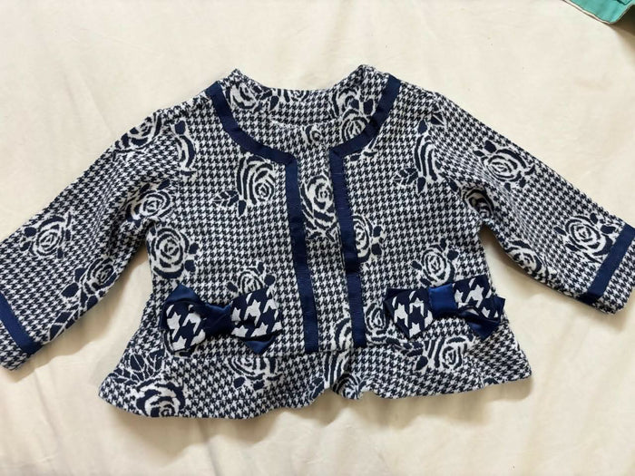 CHICCO baby jacket – stylish self-design, soft stretchable fabric, perfect for infants.