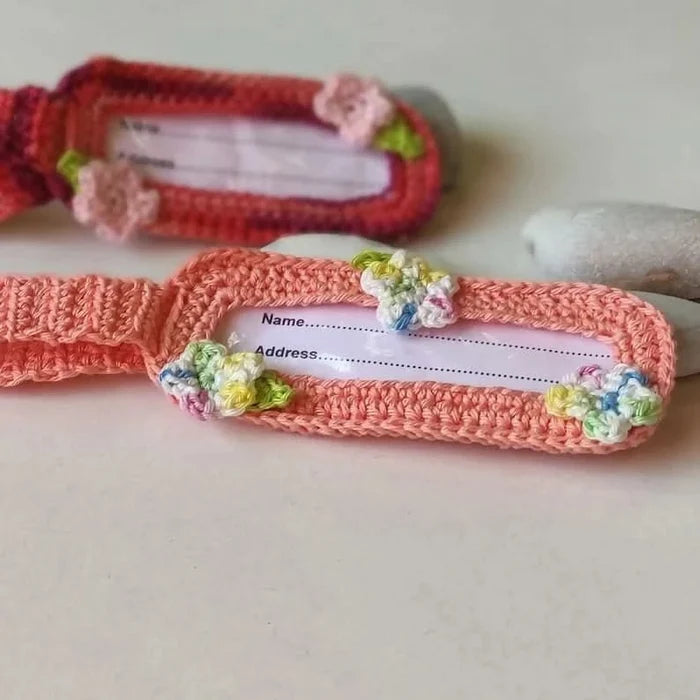 Crochet luggage tag – stylish, handmade, and easy identification for your bags with a personal touch.
