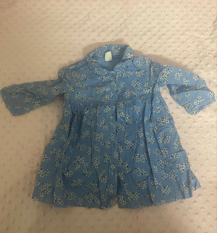 Wrap your little one in comfort and cuteness with the GAP Baby Top for Baby Girls - perfect for every precious moment!
