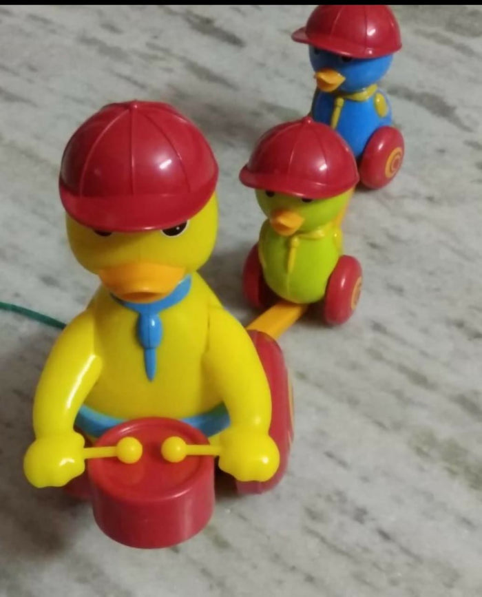 Giggles duck parade toy, pull-along drum toy, walking toys for 1 year old, preschool musical toy, interactive pull toy for toddlers, Giggles infant toys
