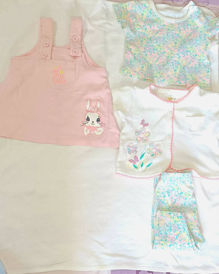 Elevate your baby's wardrobe with the KARROT 4 Piece Selling Set - comfort, style, and cuteness all in one!